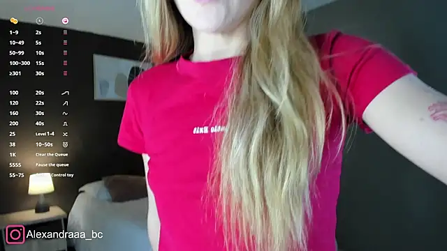 Alexandra-02's cam snapshot