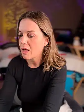 MaiseKnox live sex cam