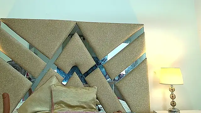 IsabellMendez_'s cam snapshot