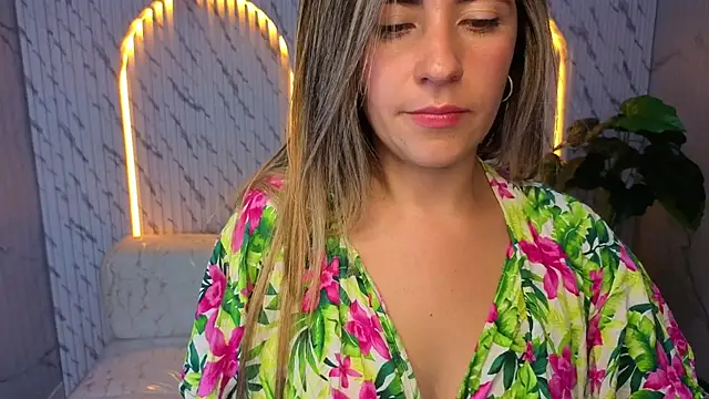 Phoebe_Tx's cam snapshot