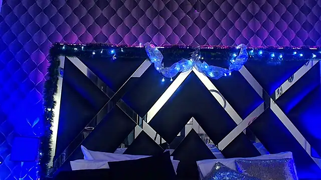 victoriaa_lee_'s cam snapshot