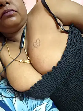 bakyasree143's cam snapshot