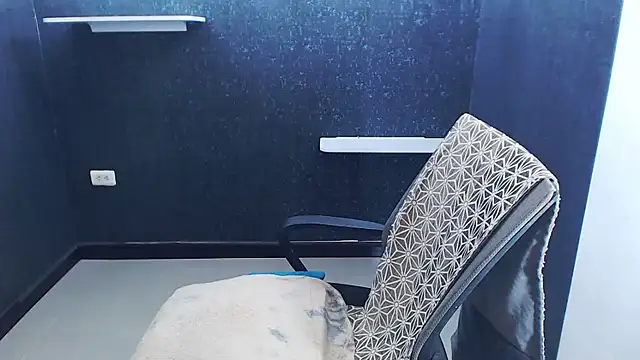 Kerverr_'s cam snapshot