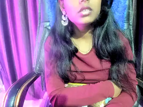 Priya_Sengar's cam snapshot