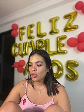 JuanitaMore01 live sex cam