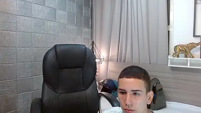 JackSwan18 live sex cam