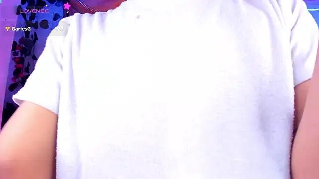 Ethan_Boyy live sex cam