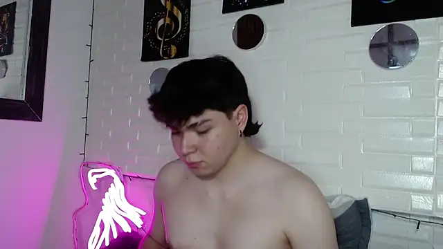 Dylan_fooxx's cam snapshot