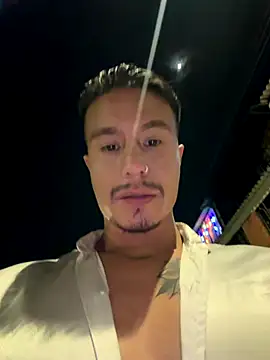 DominickVegas's cam snapshot