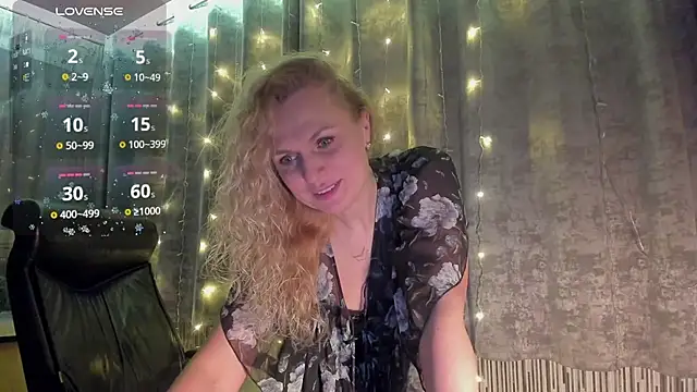 LanaLight_x's cam snapshot