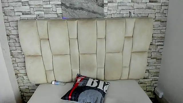 Celesste_doll's cam snapshot