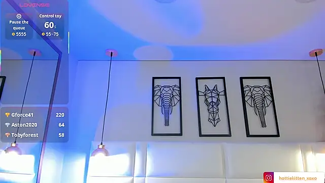 Viollet_xoxo's cam snapshot