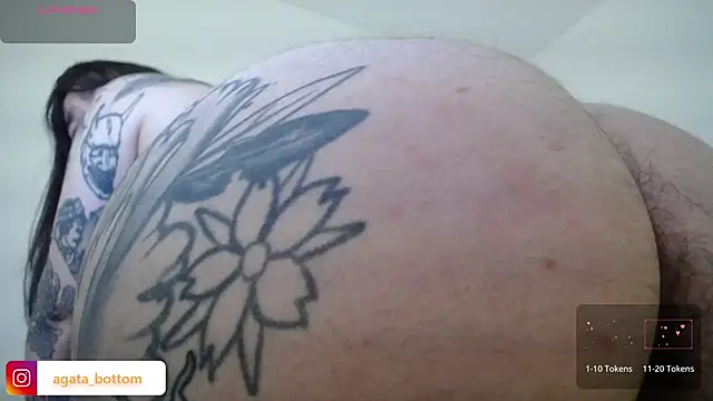 NewAgatha_Bolton live sex cam