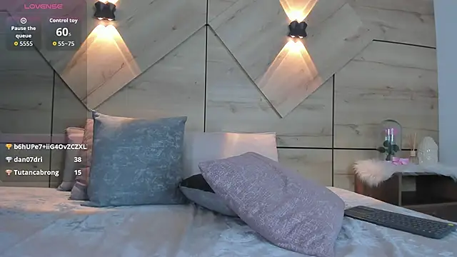 sussan_fox_'s cam snapshot