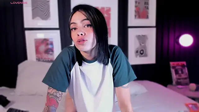 leslie_thompson's cam snapshot