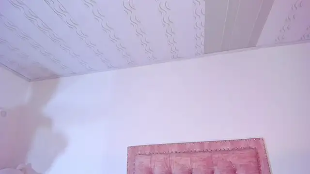 Antonella_Maxwell's cam snapshot