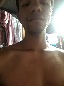 Reynold2608 live sex cam