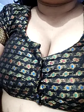 Dolly_Darling221 live sex cam