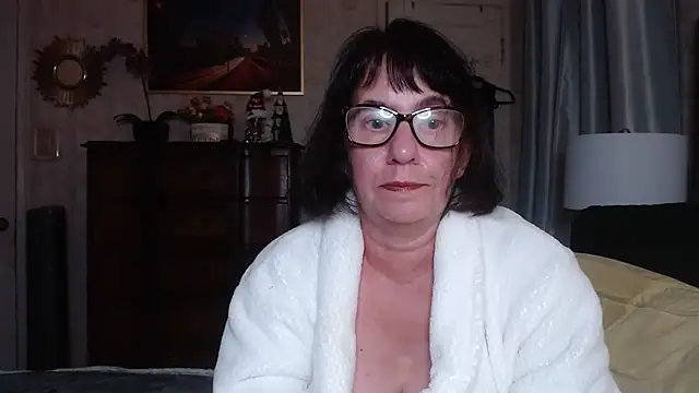 BigbustedBrenda's cam snapshot