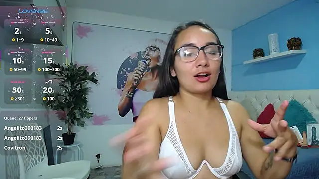 Maylin_horny19's cam snapshot