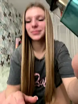 adel_secret's cam snapshot