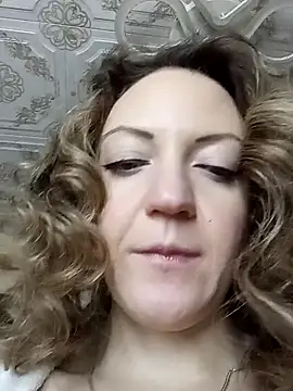 KattyLuuu's cam snapshot