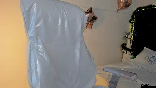 lauren_fit's cam snapshot