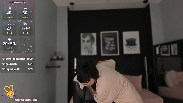 renee_shelby_'s cam snapshot