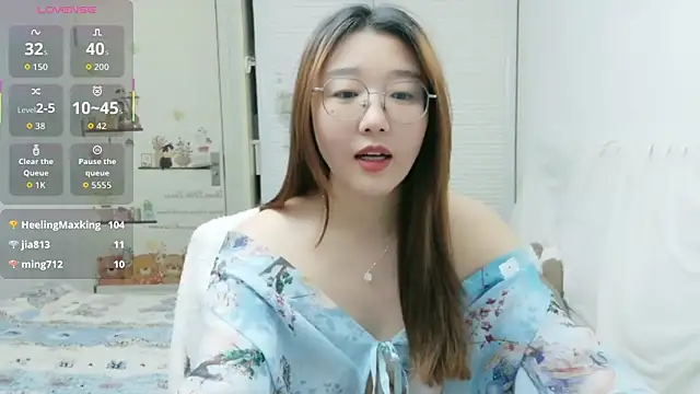 sisi-maiden live sex cam