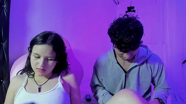 Laura_and_Kevin live sex cam
