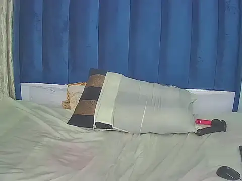 EbonyQueenXX40's cam snapshot