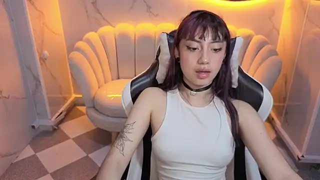 Lunara_b's cam snapshot