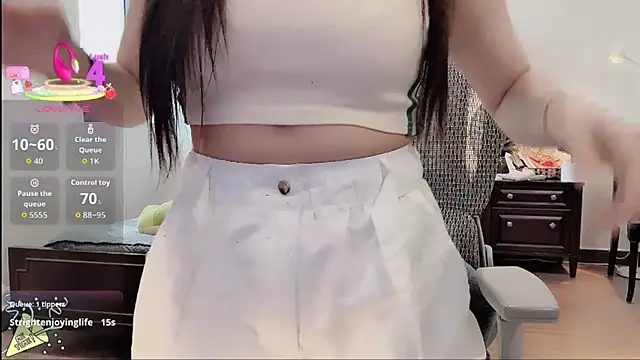 Caryln-Bun's cam snapshot