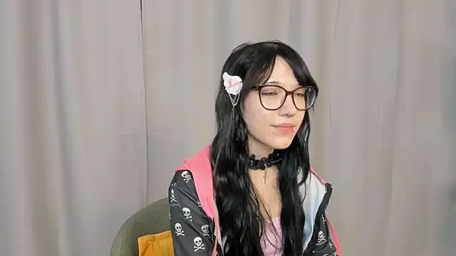 LaveraBadlam's cam snapshot