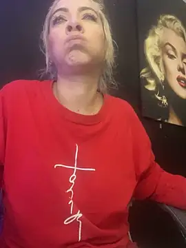 viktoria_davis_'s cam snapshot