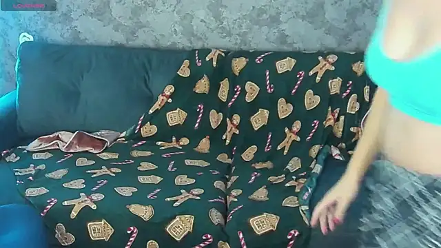 LiviaShy's cam snapshot