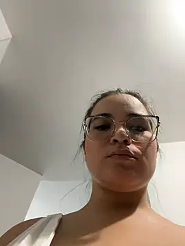 CamilaSofiia live sex cam