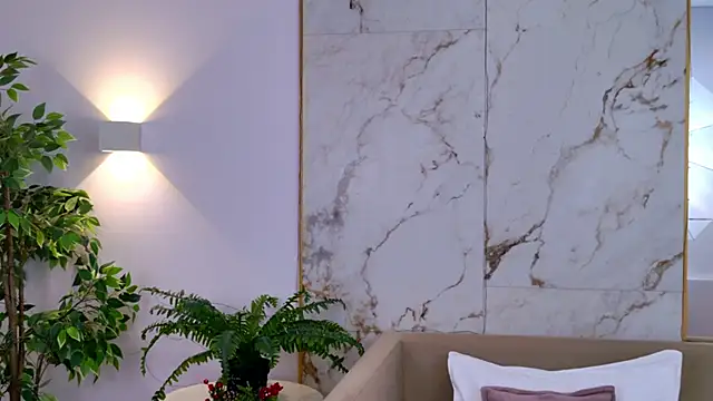 AmadaReine's cam snapshot