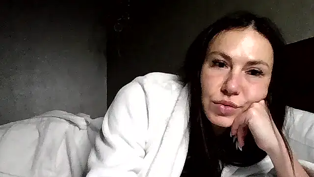 JulianaGold1 live sex cam