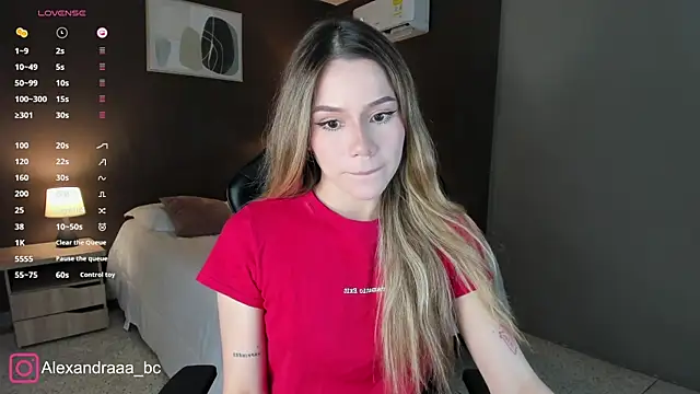 Alexandra-02's cam snapshot