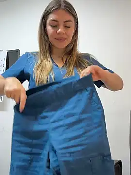 alicee16 live sex cam