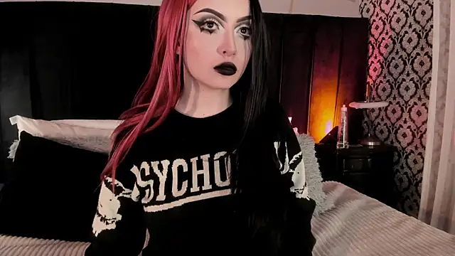 Adeelinee's cam snapshot