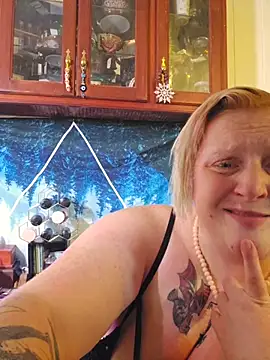 buxombosums's cam snapshot