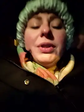 MiraCaramel's cam snapshot