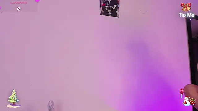 Maggie_1's cam snapshot