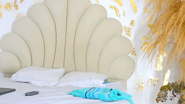 kiaratentation's cam snapshot