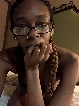 Jasmine_FullsShine's cam snapshot