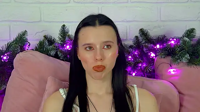 ArinaKubrick's cam snapshot