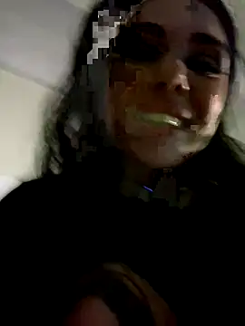 MaeveMoon live sex cam