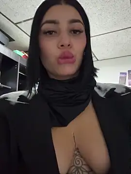 AlannaEvons live sex cam